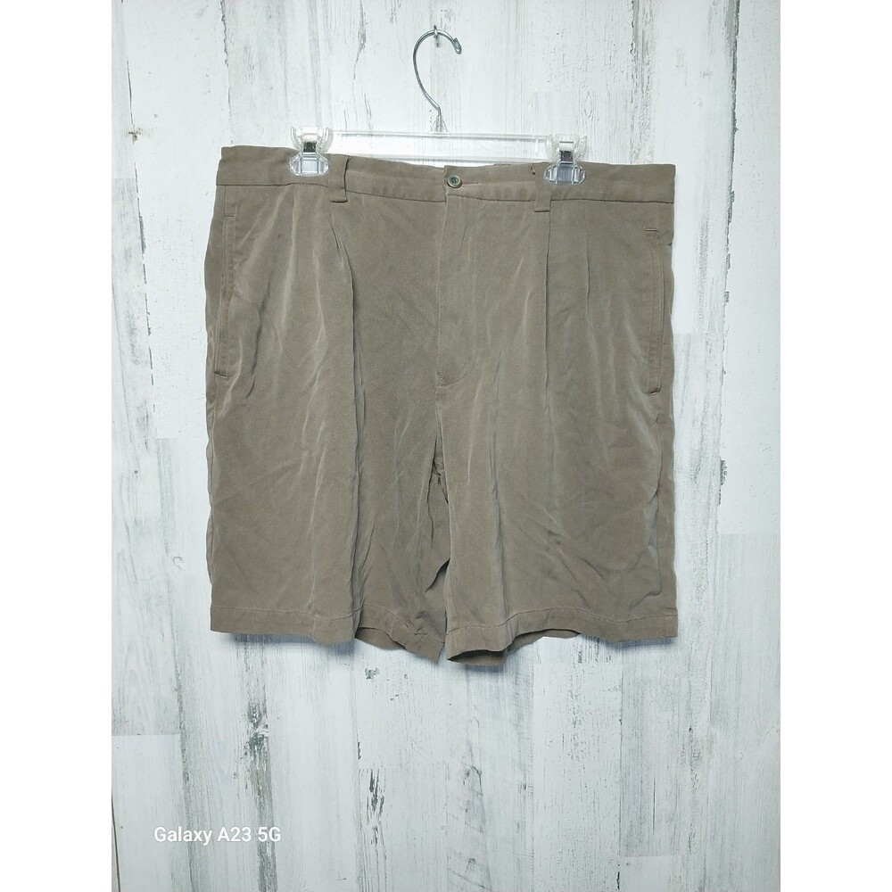 Tommy Bahama Shorts Mens 36 Brown 100% Silk Pleated Relax Fit Casual Walking